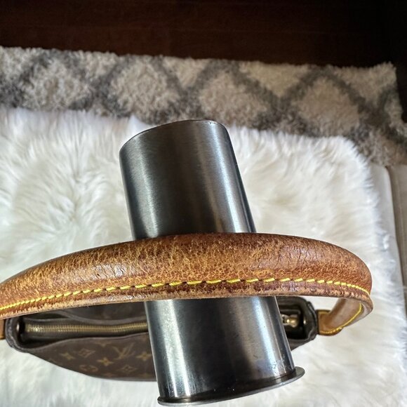 Authentic Louis Vuitton Monogram Looping GM Shoulder Bag - Picture 8 of 15